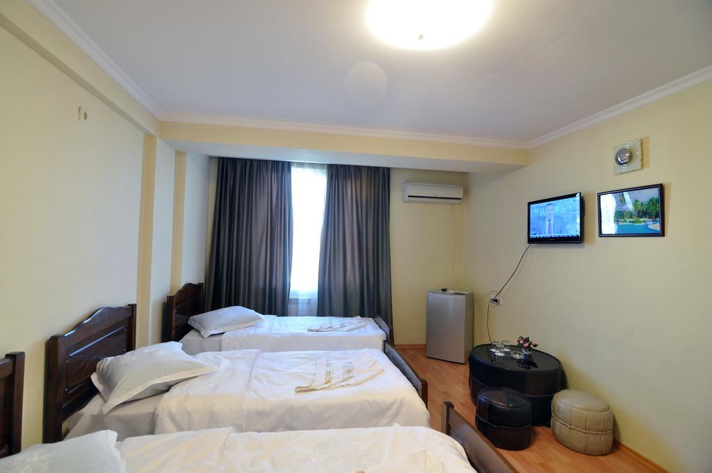Sun Rise Hotel Tbilisi Rum bild
